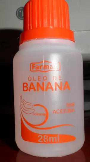 como tirar esmalte sem acetona com oleo de banana