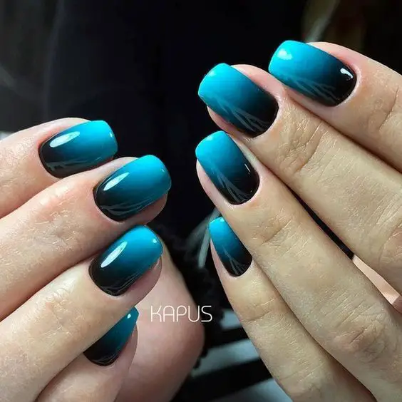 Esmaltação preto com azul