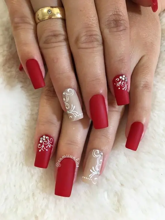 Featured image of post Unhas Decoradas Em Vermelho As unhas vermelhas s o um cl ssico da moda isso n o podemos negar