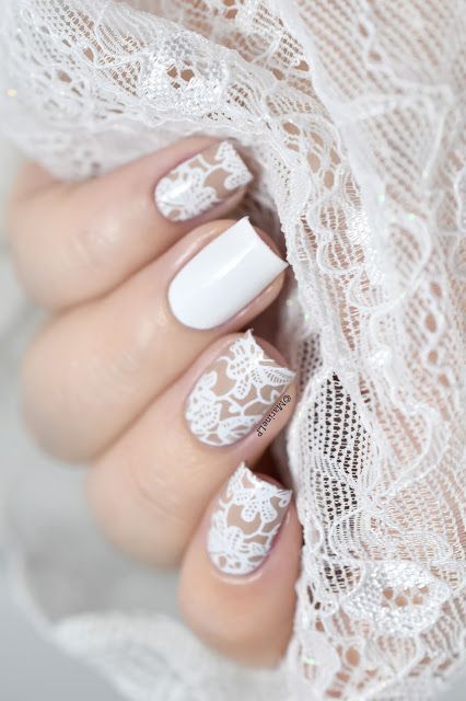 unhas decoradas com renda para noivas