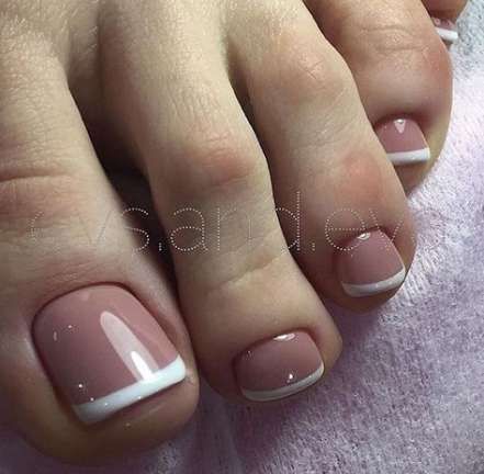 unhas decoradas dos pés com francesinha fácil