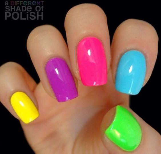 unhas candy colors