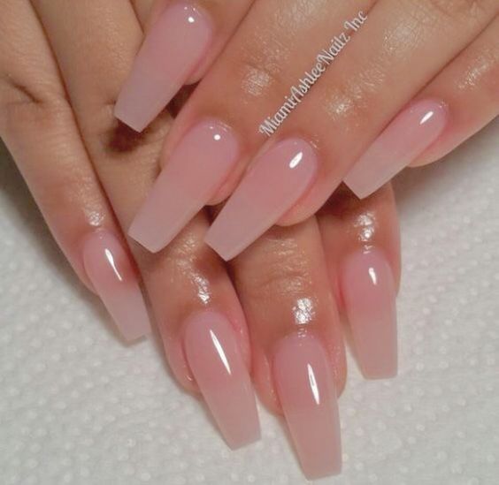 unhas compridas de polygel