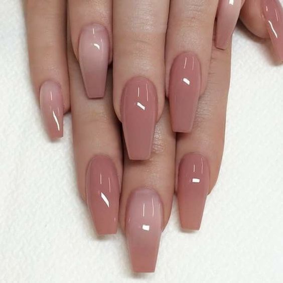 fotos de unhas decoradas simples feitas com alongamento