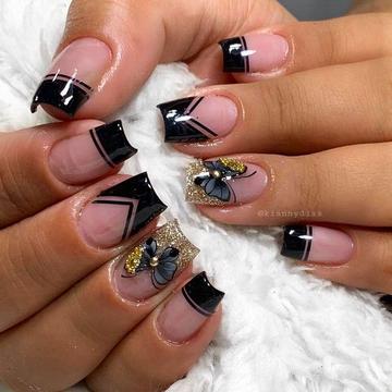 Pin de Universo_BabyGirl em Unhas 💅🏻  Unhas decoradas, Unhas, Unhas  encapsuladas