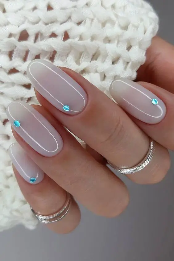 belas unhas de gel minimalistas