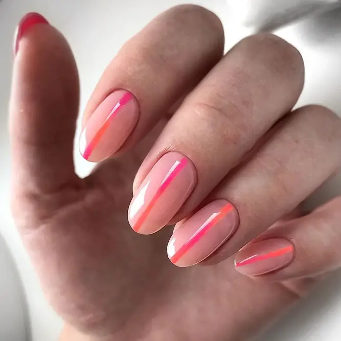 unhas de gel simples bonitas e minimalistas