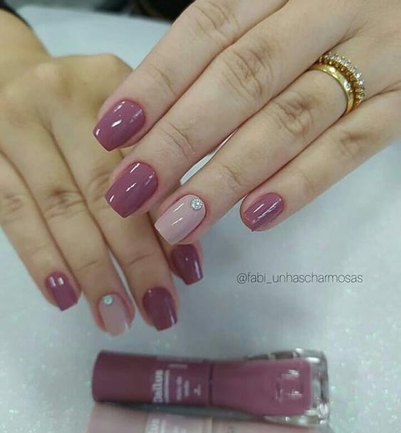 unhas curtas decoradas 2021 pintadas com esmaltes rosa