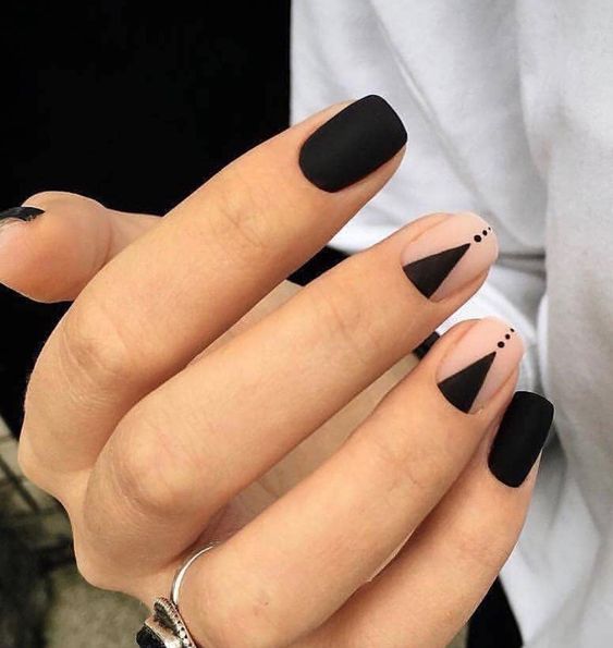 Inspiração de unhas pretas