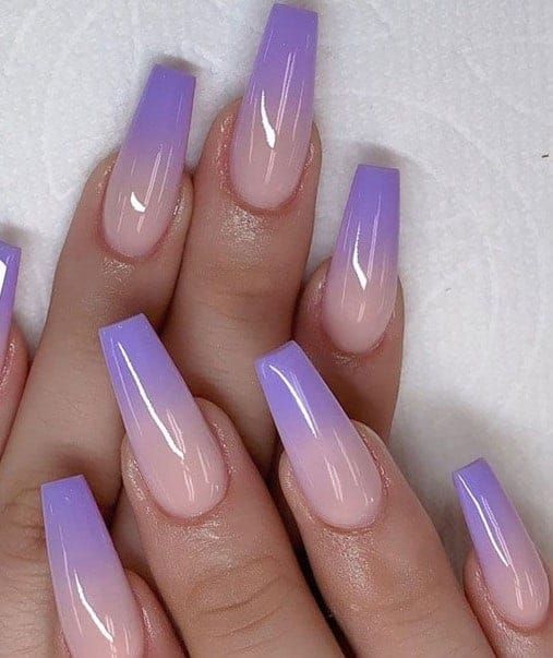 perfeitas unhas com degrade roxo e rosa