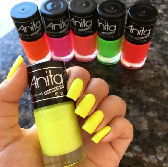 Unhas neon