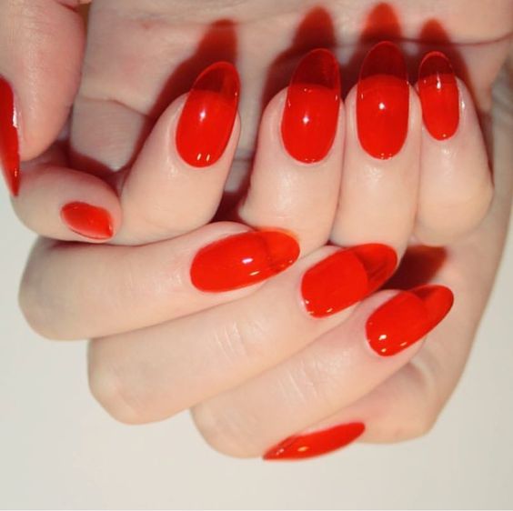 Exemplo de jelly nails vermelho