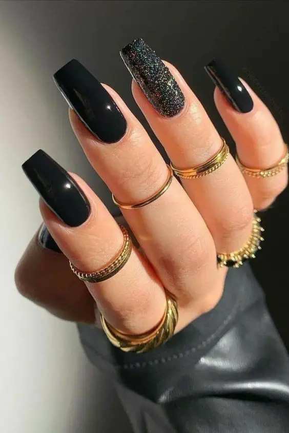 Os melhores esmaltes preto