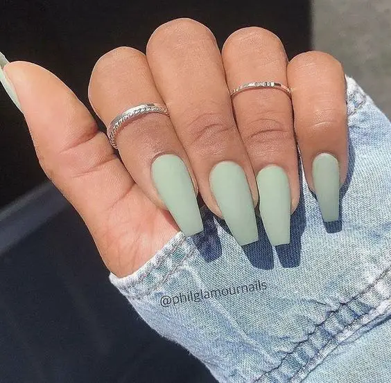 Esmaltação verdinha pastel