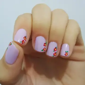 Vinte maneiras fofas de decorar as unhas das crianças