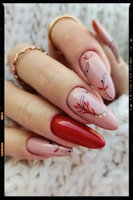 Delicadas unhas decoradas florais para o dia dos namorados