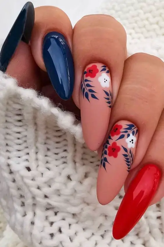 Lindas unhas decoradas para o dia dos namorados florais vermelho e azul com nude