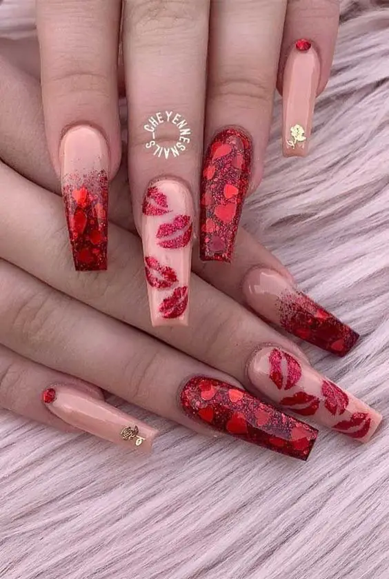 Unhas decoradas para o dia dos namorados