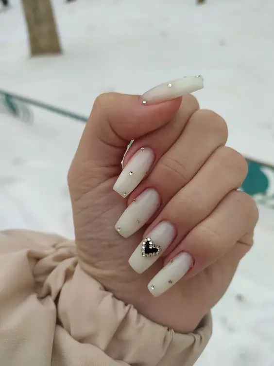 Modelo de Unhas decoradas para o dia dos namorados