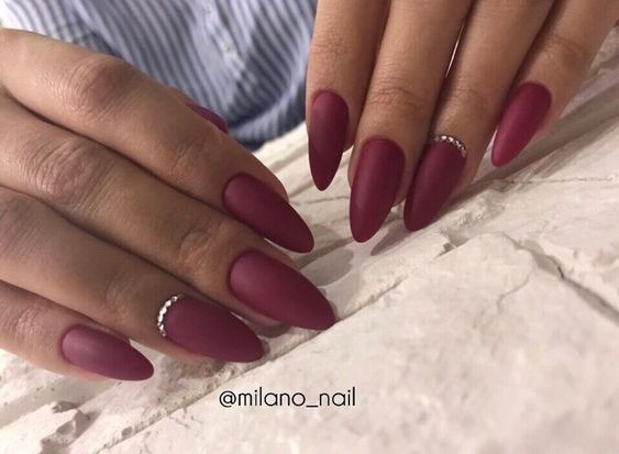 Exemplo de unhas decoradas para o inverno bordo