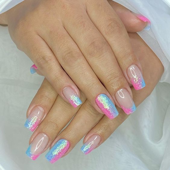 Lindas Unhas decoradas para chá revelação azul e rosa