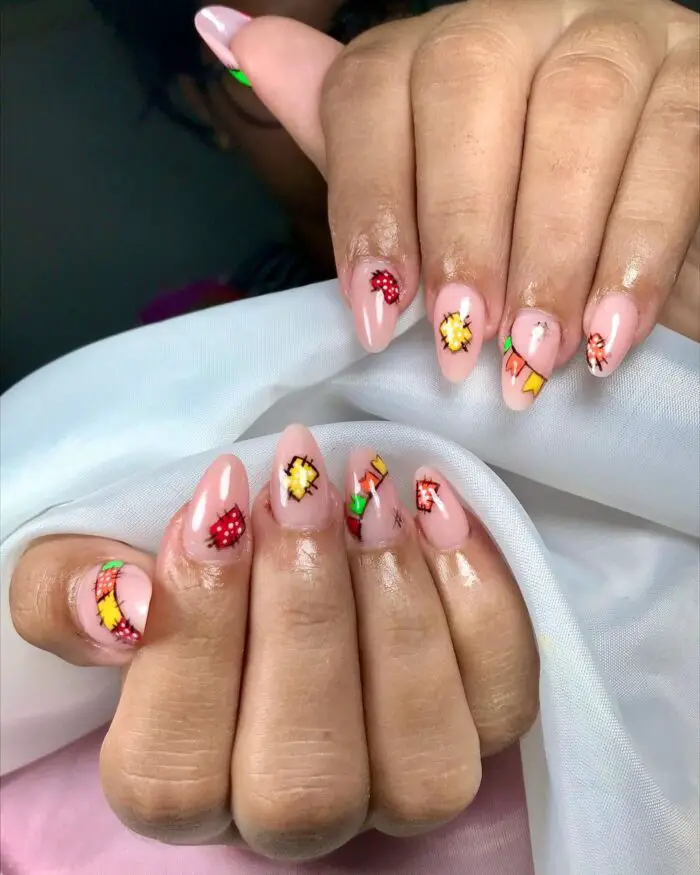 Lindas unhas amendoadas decoradas para festa junina