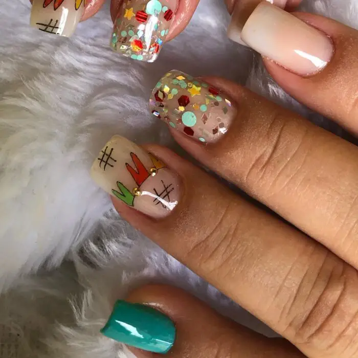 Unhas em gel com decoração Junina