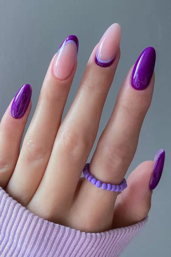 Decoração de unhas decoradas 2023 diferentes lilás com roxo