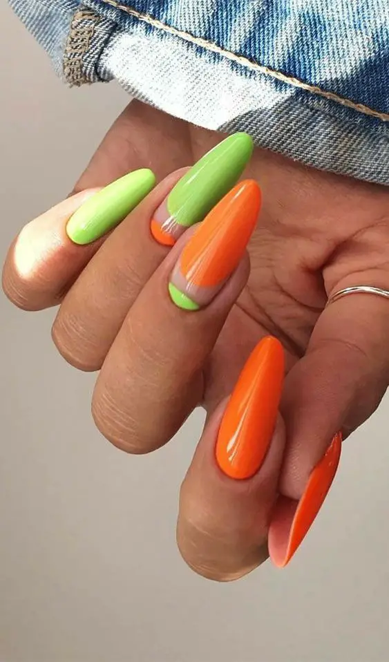 Unhas Decoradas Verão 2023 neon