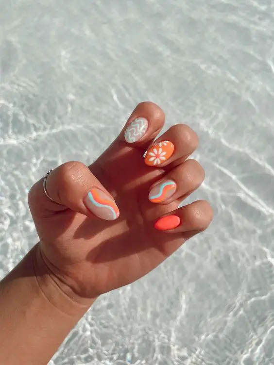 Modelo de unhas de praia