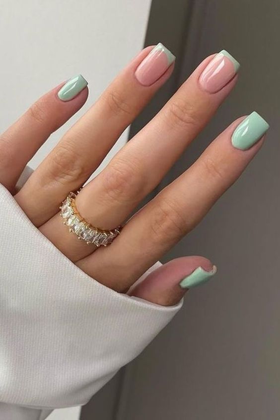 Esmaltação verde pastel