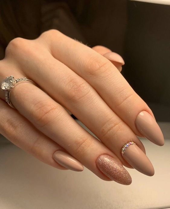 Esmaltalçao nude simples