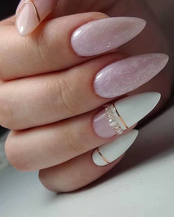 Lindas unhas decoradas rosa elegantes com pérolas