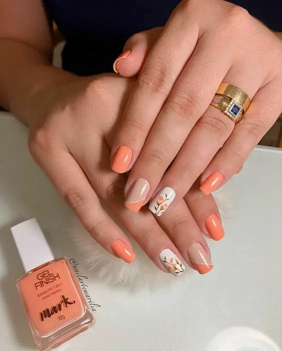 Ideia de Unhas decoradas com adesivos florais