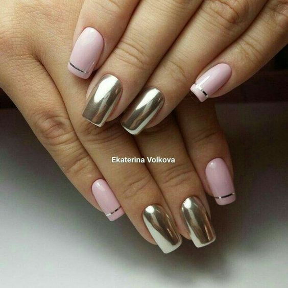 Inspiração de Unhas decoradas com fitas prateadas 2023