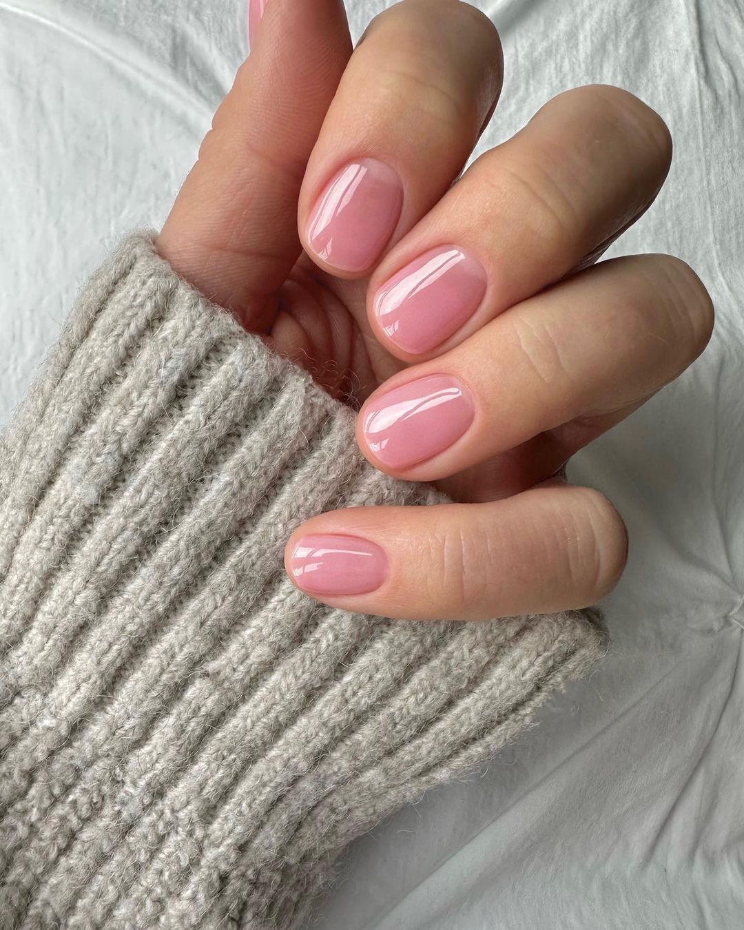 Unhas lindas rosadas com efeito lip gloss nails