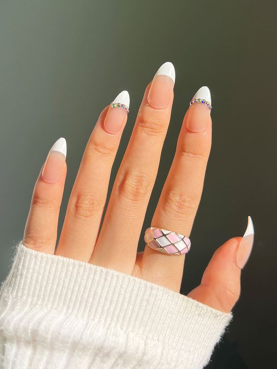 unhas simples de fazer na cor branca