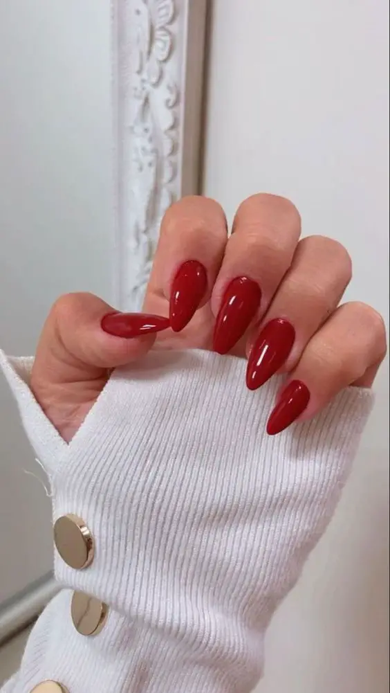 unhas em vermelho para usar sempre