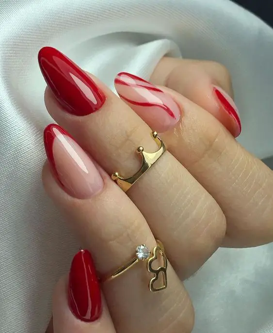 Inspiração de unhas amendoadas em gel vermelhas