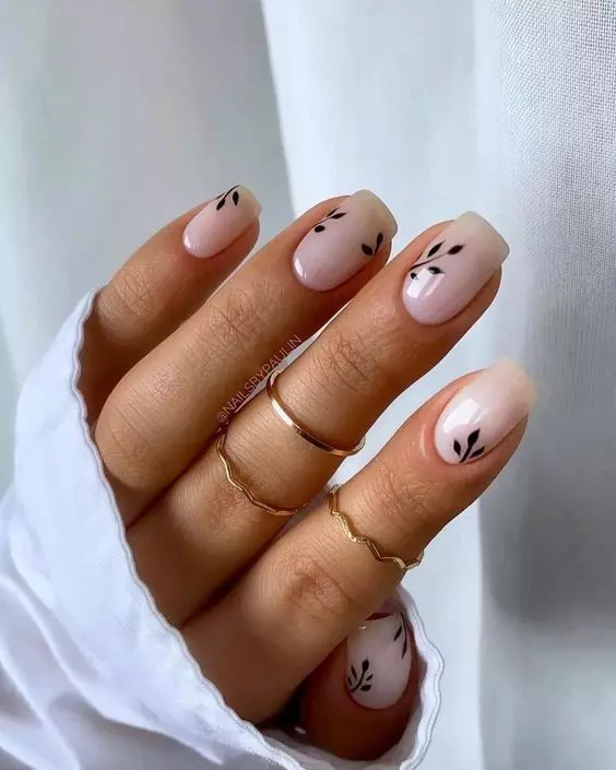 unhas curtas quadradas decoradas simples