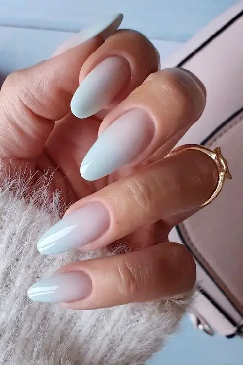 unhas de gel flexível transparentes